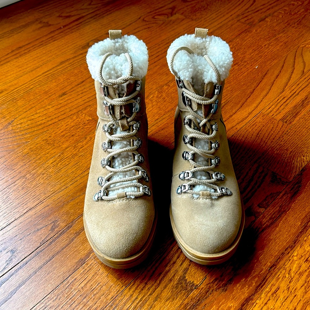 Marc Fisher - Winter Lace up Ankle Boots - Shearling for cold walks